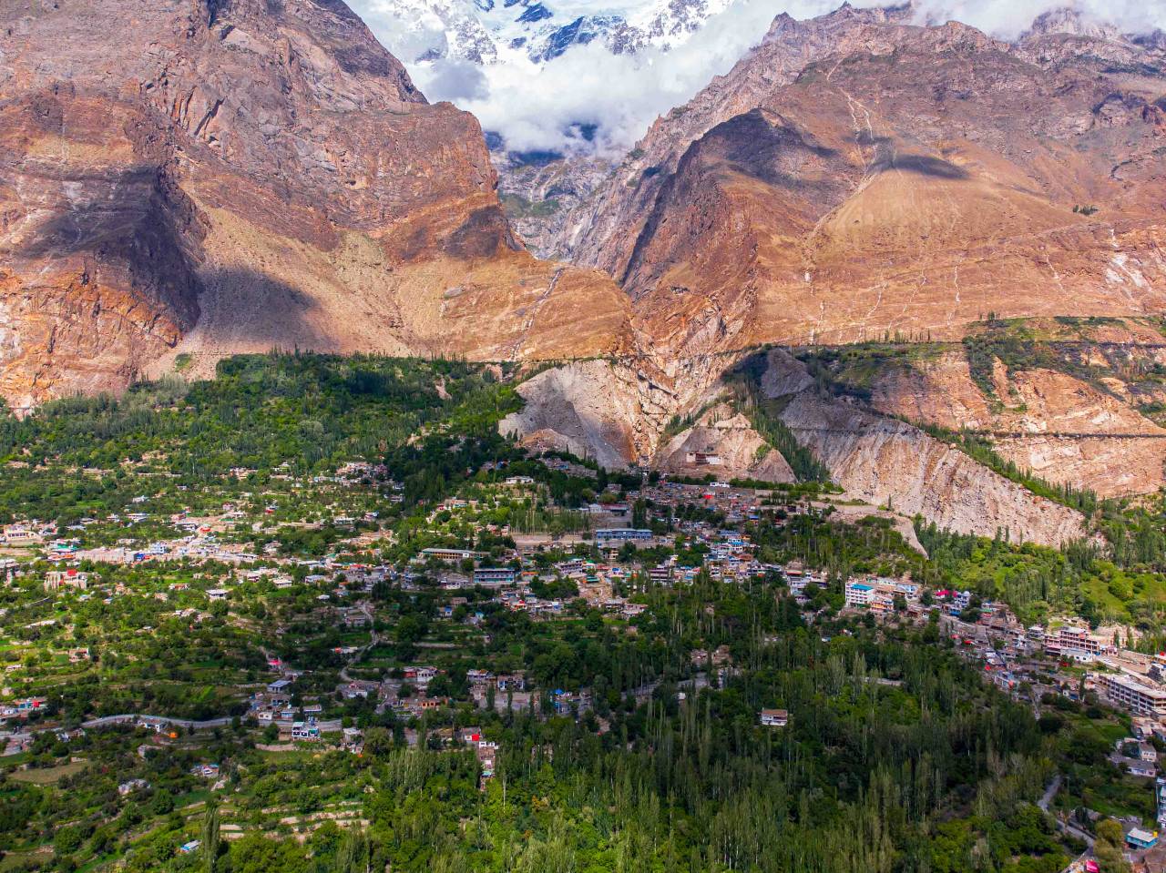 hunza valley tourist attractions